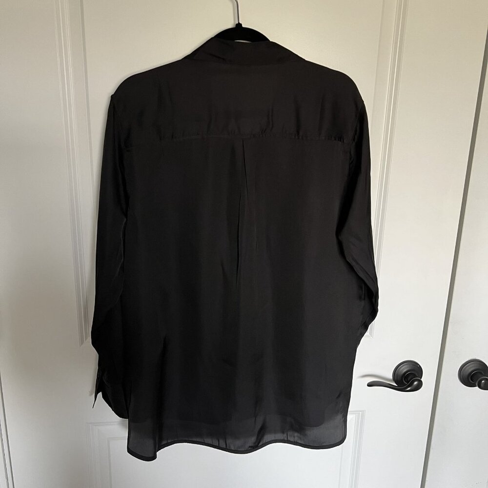 Old Navy Button-Up Shirt - Picture 2 of 3